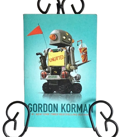 🍏3/$15🍏 “Ungifted” by Gordon Korman  Novel - Picture 1 of 7